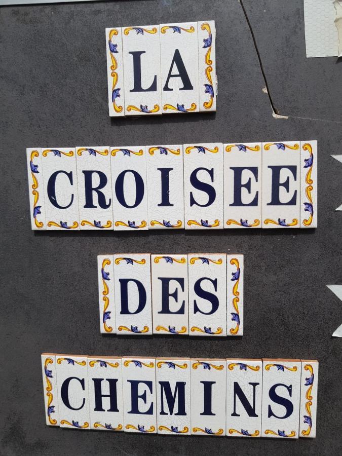 Bed and Breakfast La Croisee Des Chemins Calvisson Exterior foto
